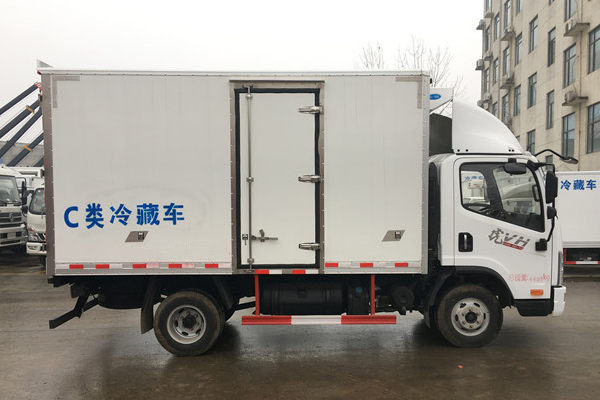 解放虎V4.2米冷藏车